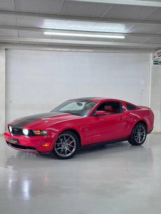 FORD MUSTANG 4.6 GT PREMIUM COUPÉ V8 24V GASOLINA 2P MANUAL